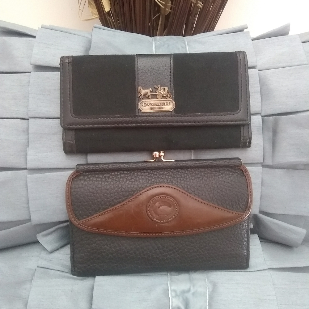 Coach Wallet / Dooney & Bourke